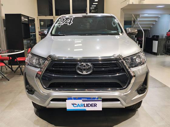 TOYOTA HILUX 2.8 D-4D TURBO DIESEL CD SRV 4X4 AUTOMÁTICO